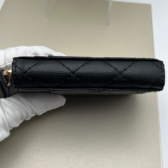 Card Holder Black Zip Around Gold CC 3 Slots Beauty Two Inside Compartments NWOT - Picture 7 of 17
